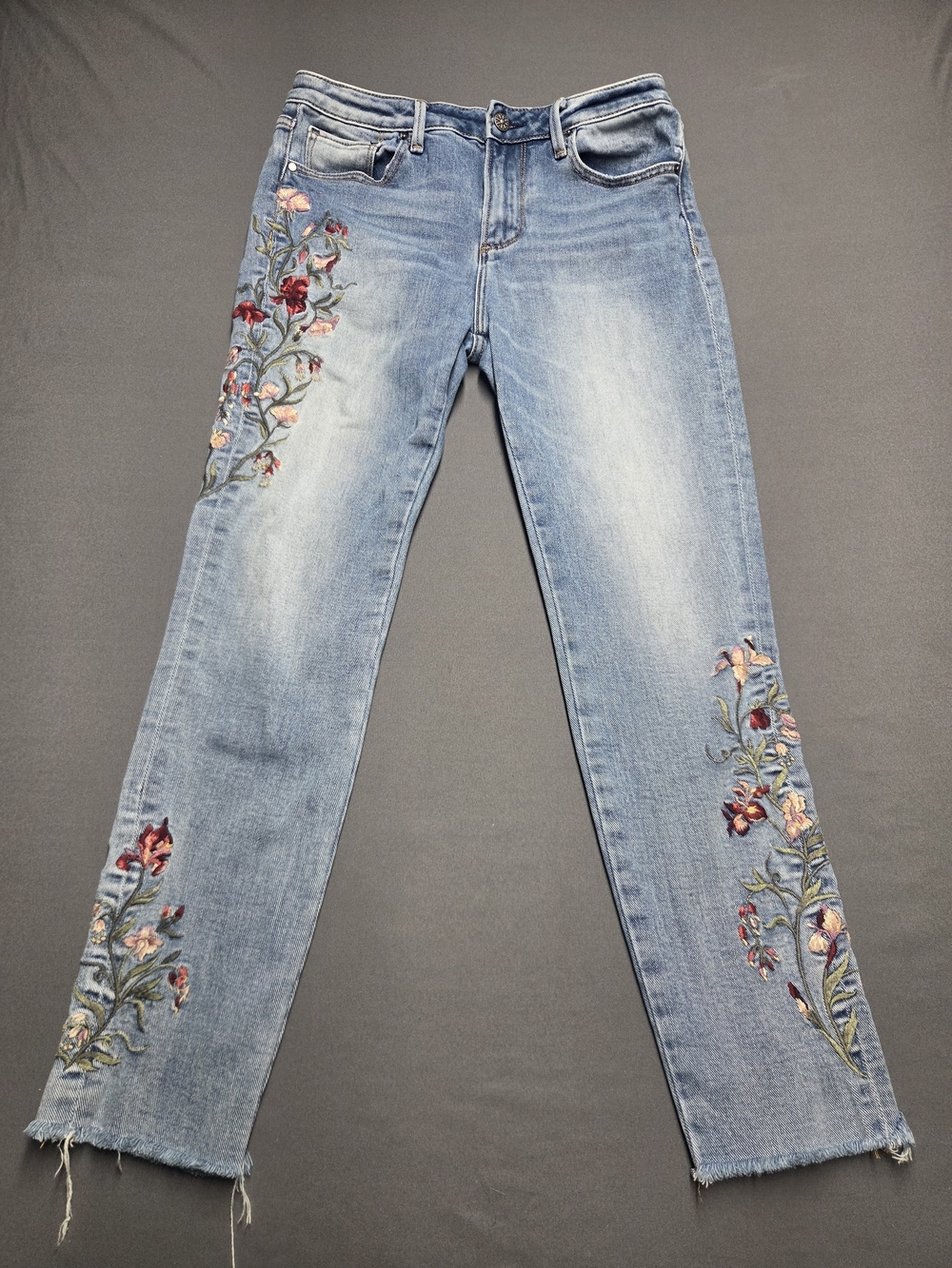 Driftwood Jackie High Rise Embroidered Floral Jeans Raw Hem Size 27x28 Boho